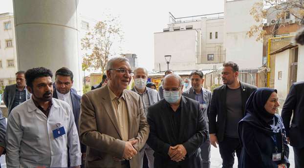 وزیر بهداشت از دو بیمارستان پایتخت بازدید کرد