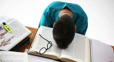 با استرس شب امتحان چه کنیم؟