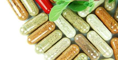 کشف 400 میلیون تومان داروی گیاهی تقلبی از یک منزل مسکونی