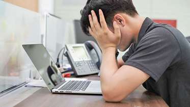 در بمباران اخبار منفی، پیگیری این اخبار را به حداقل برسانید