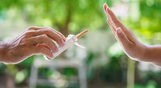 یک وعده قلیان مضرتر از استعمال 100 نخ سیگار است