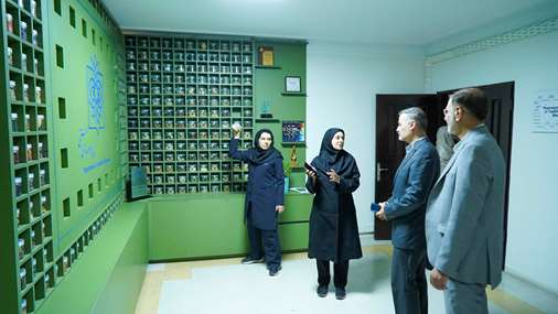 آیین رونمایی از کلکسیون مفردات پزشکی دانشکده طب سنتی